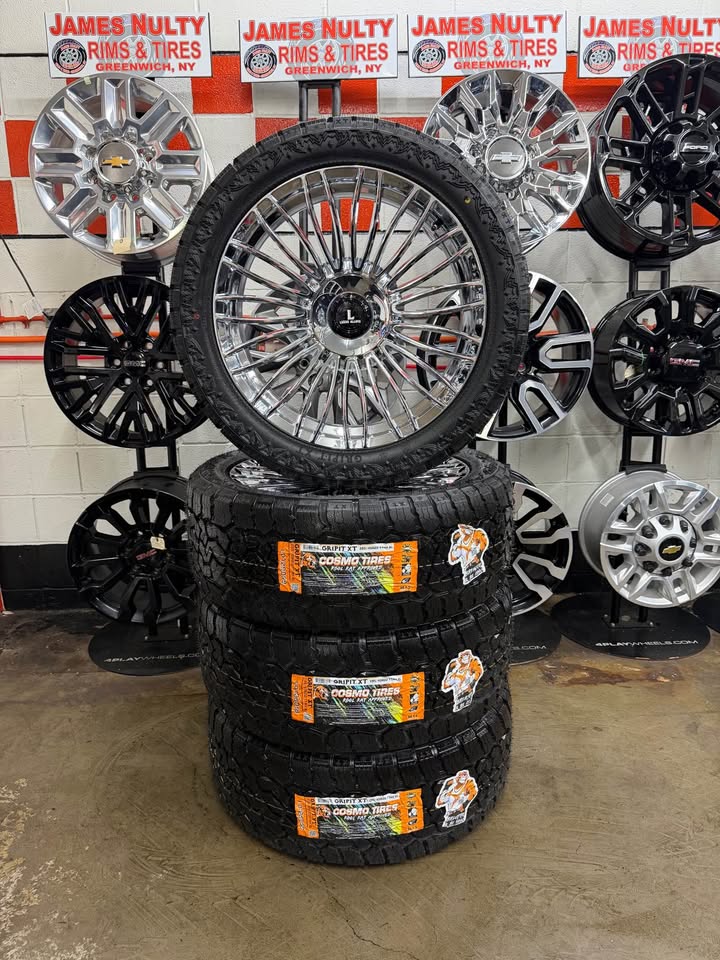 22in 6 x 135 Luxxx 285/45R ( Chevy 1500 GMC Ford F150 RAM 1500 )