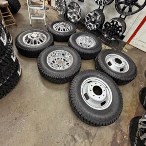 17in 8 x 200 Ram 3500 Dual Wheels 245/75R