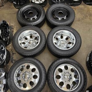 20in 8 x 200 Ion 167 Dual Wheels Bridgestone 275/65R (F350 LT)
